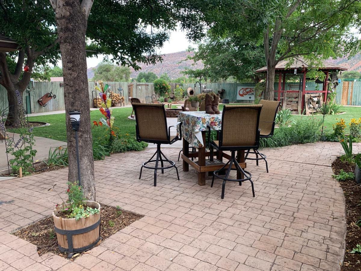 Zion'S Backyard Bed And Breakfast Colorado City Eksteriør bilde